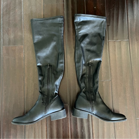 Steve Madden Black Stretch Faux Leather Over The Knee Boots Size 9.5 - Picture 6 of 6